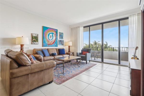 The EmeraldBay At Key Colony, 151 Crandon Blvd #628, Key Biscayne, Florida 33149, image 1