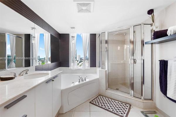 La Perla, 16699 Collins Ave #1607, Sunny Isles Beach, Florida 33160, image 1