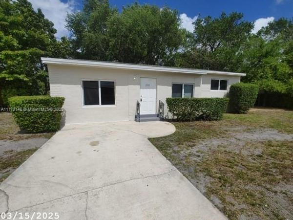 2331 NW 92nd St, Unincorporated Dade County, Florida 33147, image 1