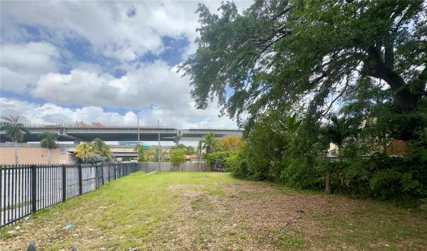 Grove Park, 843 NW 17th Ave, Miami, Florida 33125, image 1