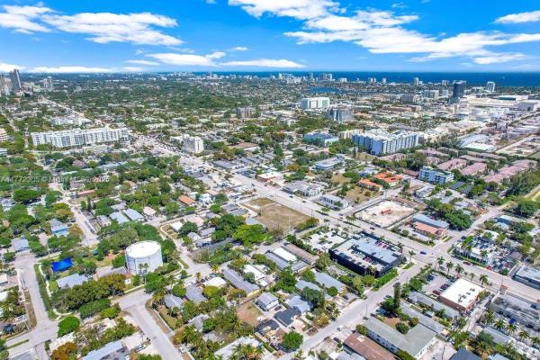 Poinciana Park, 501 SE 21st St, Fort Lauderdale, Florida 33316, image 1