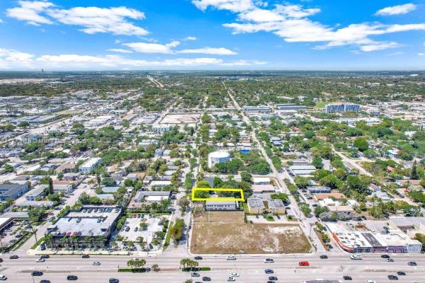 Poinciana Park, 501 SE 21st St, Fort Lauderdale, Florida 33316, image 1
