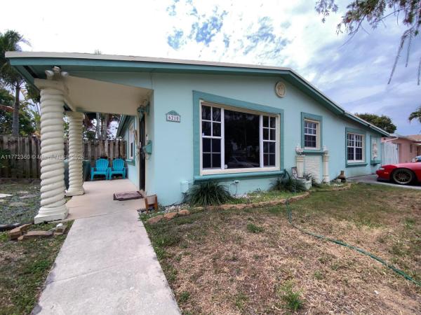 Sunrise Golf Village, 6210 NW 17th St, Sunrise, Florida 33313, image 1