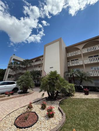 Martinique Village, 4401 Martinique Ct #B2, Coconut Creek, Florida 33066, image 1