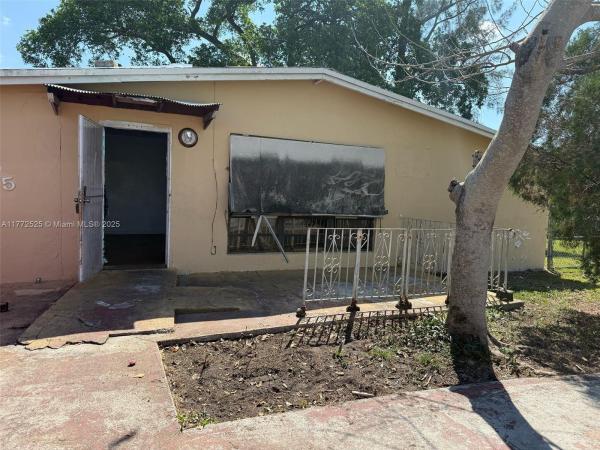 6965 NW 21st Ct, Unincorporated Dade County, Florida 33147, image 1