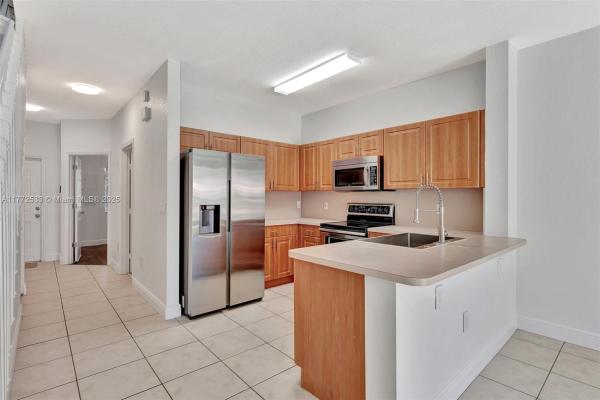 Catalina Lakes, 7848 Catalina Cir, Tamarac, Florida 33321, image 3
