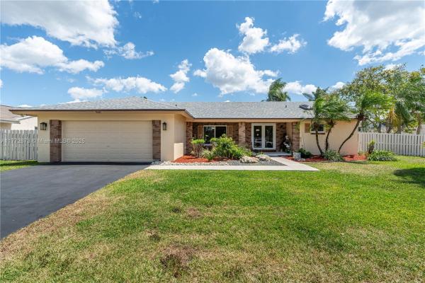 Shenandoah, 940 Blue Ridge Way, Davie, Florida 33325, image 1
