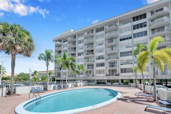 Gateway House North, 16740 NE 9th Ave #302, North Miami Beach, Florida 33162, image 1