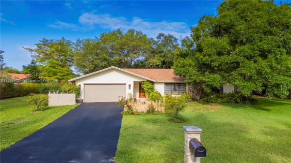 Rio Ranches, 5201 SW 113th Ave, Davie, Florida 33330, image 1