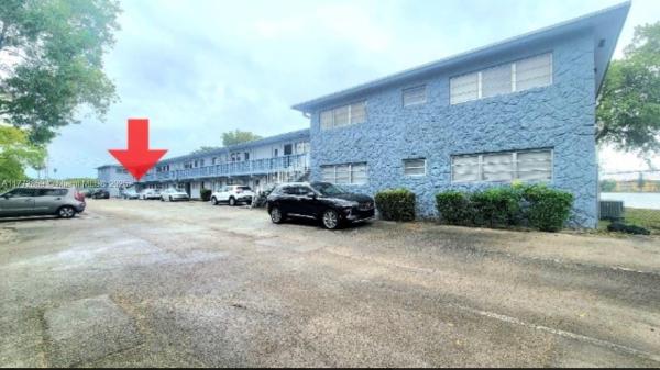 300 NE 191st St #201, Unincorporated Dade County, Florida 33179, image 1
