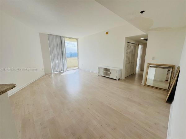 Turnberry On The Green, 19501 W Country Club Dr #1006, Aventura, Florida 33180, image 1