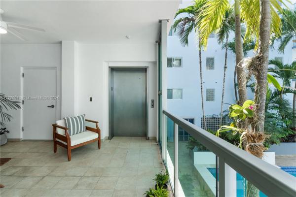 The Grove Club, 2699 Tigertail Ave #23, Miami, Florida 33133, image 3