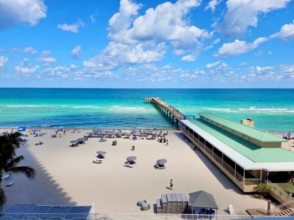 La Perla, 16699 Collins Ave #603, Sunny Isles Beach, Florida 33160, image 1