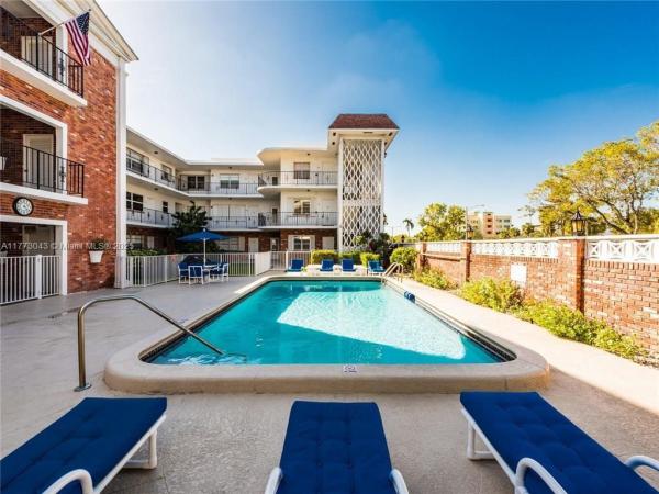Park Ridge East, 2340 NE 9th St #210, Fort Lauderdale, Florida 33304, image 1