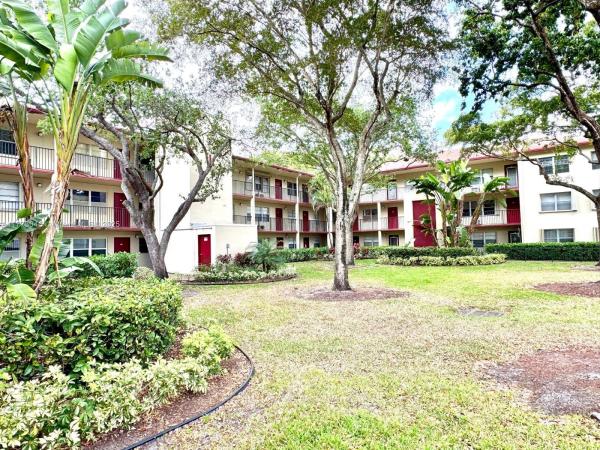 New Hampton At Century Village, 200 SW 132nd Way #209L, Pembroke Pines, Florida 33027, image 1