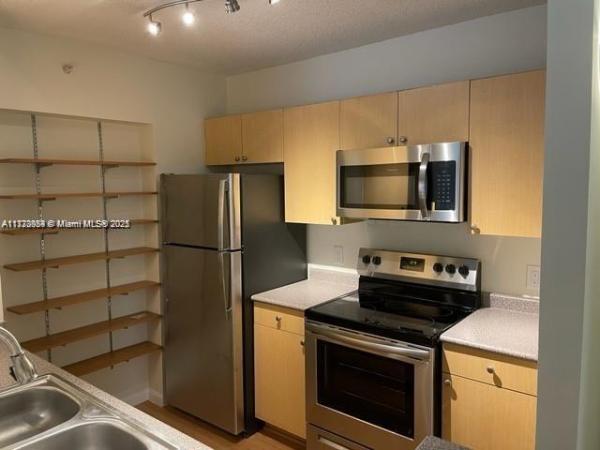 Regent Park At Young Circle, 1900 Van Buren St #220B, Hollywood, Florida 33020, image 1
