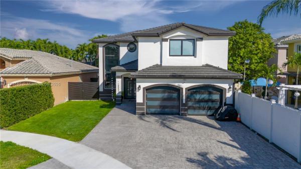 Highlands At Kendall, 15553 SW 95th St, The Hammocks, Florida 33196, image 1