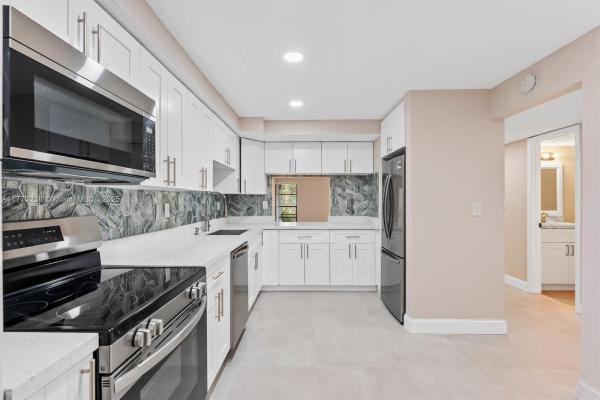 6563 Racquet Club Dr #124, Lauderhill, Florida 33319, image 1