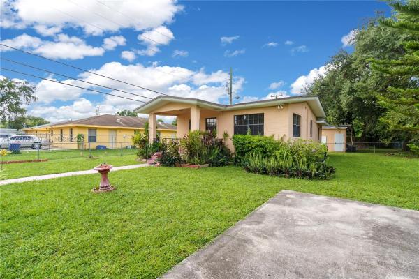 2041 NW 100th St, Unincorporated Dade County, Florida 33147, image 1