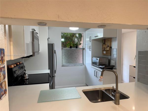 Sunrise Lakes 4, 2786 NW 104th Ave #101, Sunrise, Florida 33322, image 1