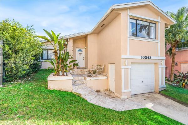 Montego Bay, 10042 SW 220th St, Cutler Bay, Florida 33190, image 1