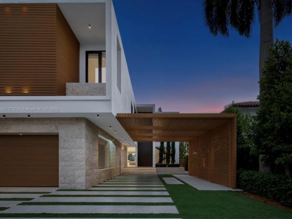 Hibiscus Island, 94 S Hibiscus Dr, Miami Beach, Florida 33139, image 1