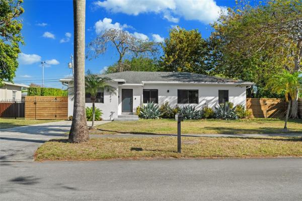 5961 SW 45th St, Unincorporated Dade County, Florida 33155, image 3