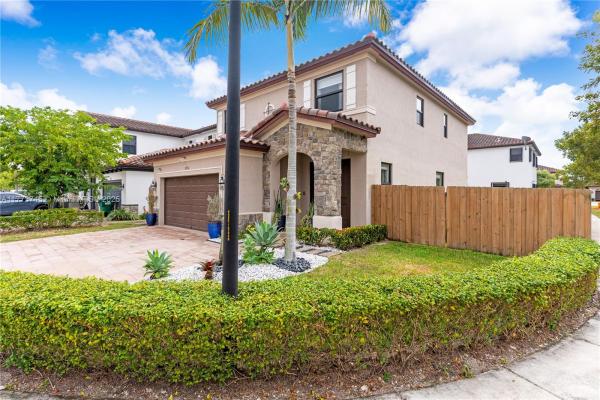 Artesa At Coco Palm Estates, 11792 SW 250th St, Princeton, Florida 33032, image 3