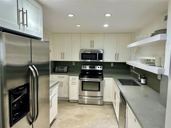 Galen 250, 250 Galen Dr #25, Key Biscayne, Florida 33149, image 1