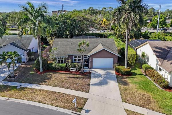 The Lakes Of Sherbrooke, 8372 Blue Cypress Dr, Lake Worth Beach, Florida 33467, image 1