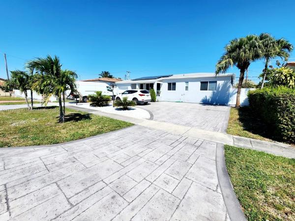 Palm Springs, 341 W 59th St, Hialeah, Florida 33012, image 1