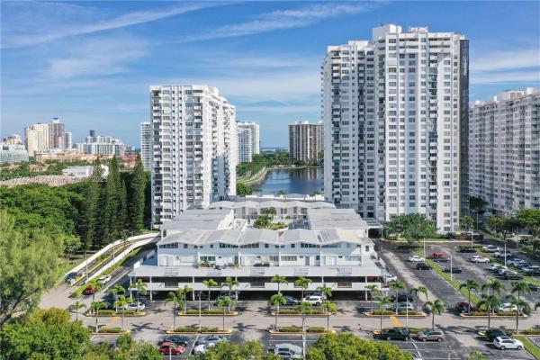 Commodore Plaza Century, 2780 NE 183rd St #1606, Aventura, Florida 33160, image 1