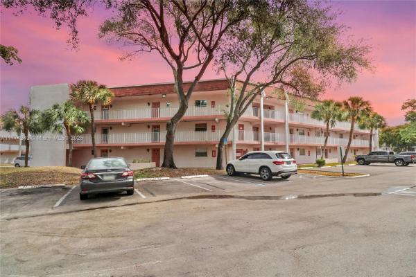 Canongate, 8004 Lagos De Campo Blvd #C-305, Tamarac, Florida 33321, image 1