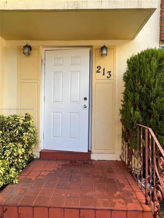 Douglas, 215 Zamora Ave #8, Coral Gables, Florida 33134, image 1