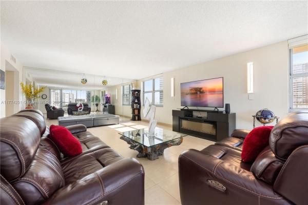 Malaga Towers, 1920 S Ocean Dr #7A, Hallandale Beach, Florida 33009, image 1