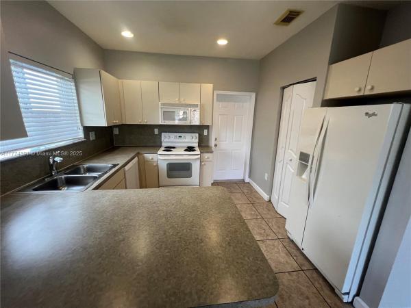 Mirens Place, 2734 NE 42nd Ave, Homestead, Florida 33033, image 2