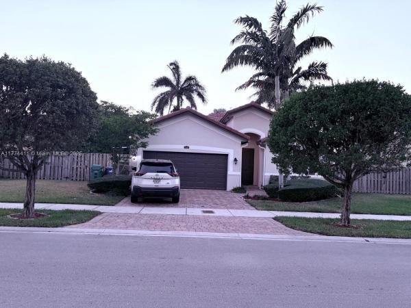 Unincorporated Dade County, Florida 33032, image 1
