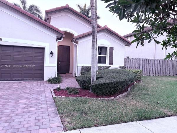 Hemingway Point, Princeton, Florida 33032, image 2