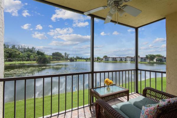 Hollybrook Golf & Tennis Club, 9400 N Hollybrook Lake Dr #6-206, Pembroke Pines, Florida 33025, image 1