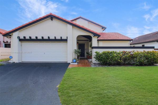 17349 NW 62nd Pl, Hialeah, Florida 33015, image 1