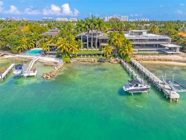 Matheson Estates, 9 Harbor Pt, Key Biscayne, Florida 33149, image 2