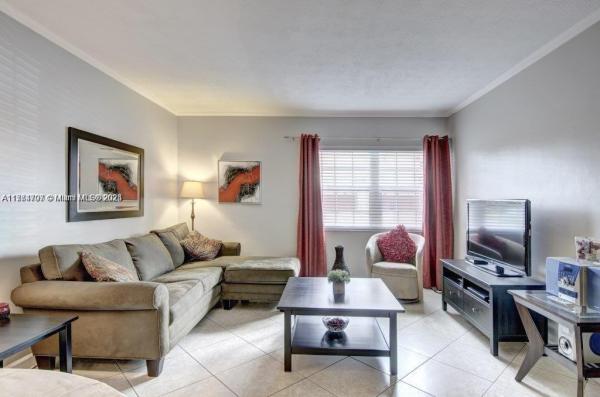 Pompano Place, 221 SE 9th Ave #108, Pompano Beach, Florida 33060, image 1