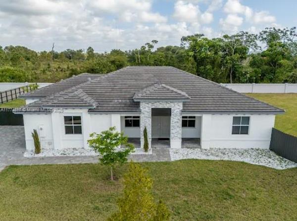 16725 SW 290th Ln, Unincorporated Dade County, Florida 33030, image 1
