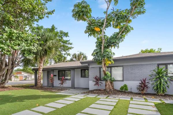 Verena Park, 1413 NE 15th Ave, Fort Lauderdale, Florida 33304, image 1