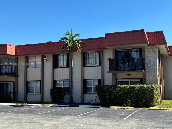 10501 SW 108th Ave #114, Unincorporated Dade County, Florida 33176, image 1