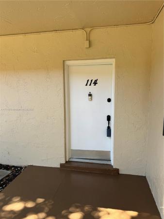 Kendallwood Villas, 10501 SW 108th Ave #114, Kendall, Florida 33176, image 3