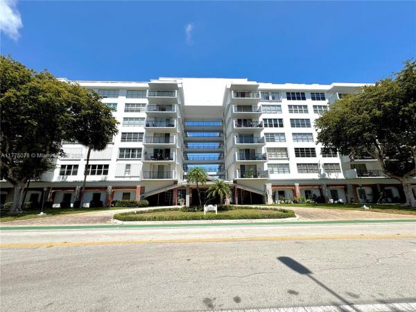 Longwood Towers, 1001 91st St #710, Bay Harbor Islands, Florida 33154, image 1