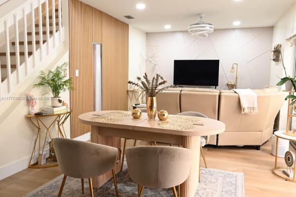 Village Homes At Country Isles, 1430 Cottonwood Cir #1430, Weston, Florida 33326, image 1