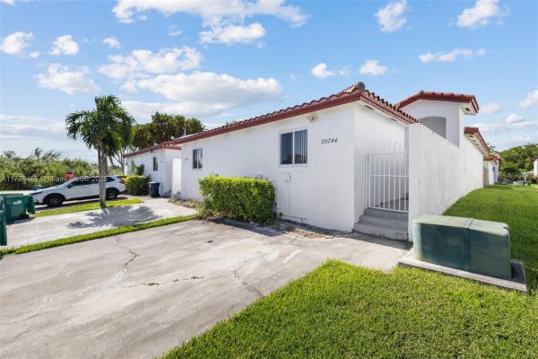 Saga Bay Townhomes, 20747 SW 81st Pl #20747, Cutler Bay, Florida 33189, image 1