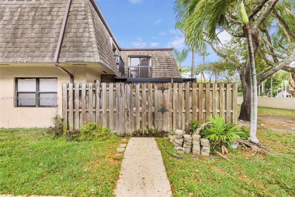 14285 SW 94 Circle Ln #104-25, Unincorporated Dade County, Florida 33186, image 1